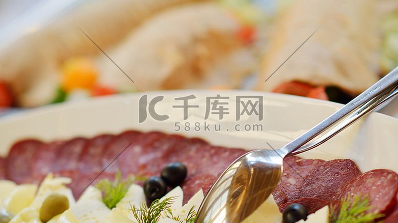 餐饮加盟品牌合同：签订前必知的五大要点